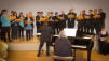 Im Rahmen der Osterzyklus-Seminare sang dort der Junge Chor das philosophische Werk „Die Weiße Barke“ von Johann Lütter. Foto: Joachim Peters